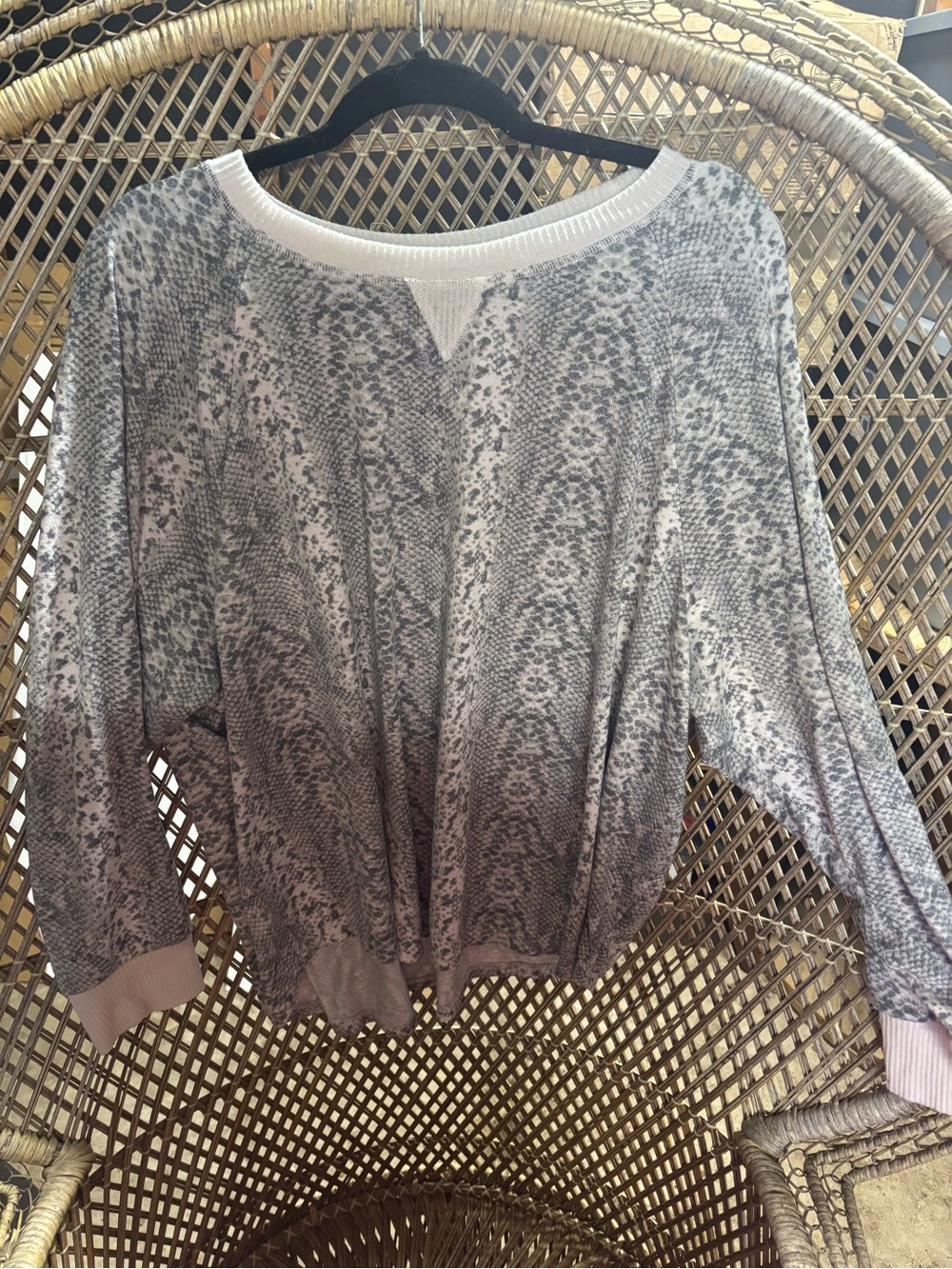 Secret Treasures Gray Snake Print Lightweight Sweater